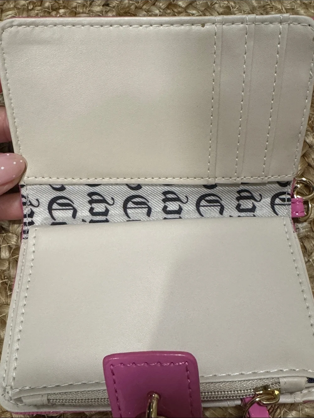 Juicy Couture Hot Pink Patent Heart Charm Key &‎ Card Holder
